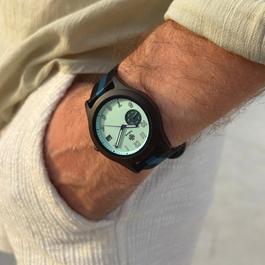 Zeitholz Thum Aqua wooden watch on natural light.
