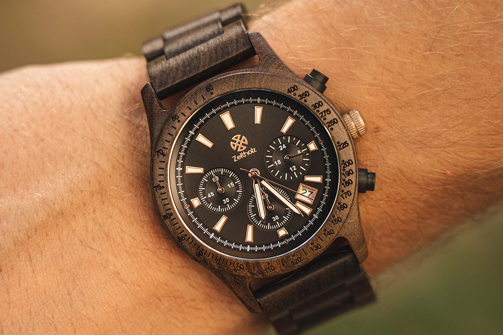 Bergen Schwarzes Sandelholz.