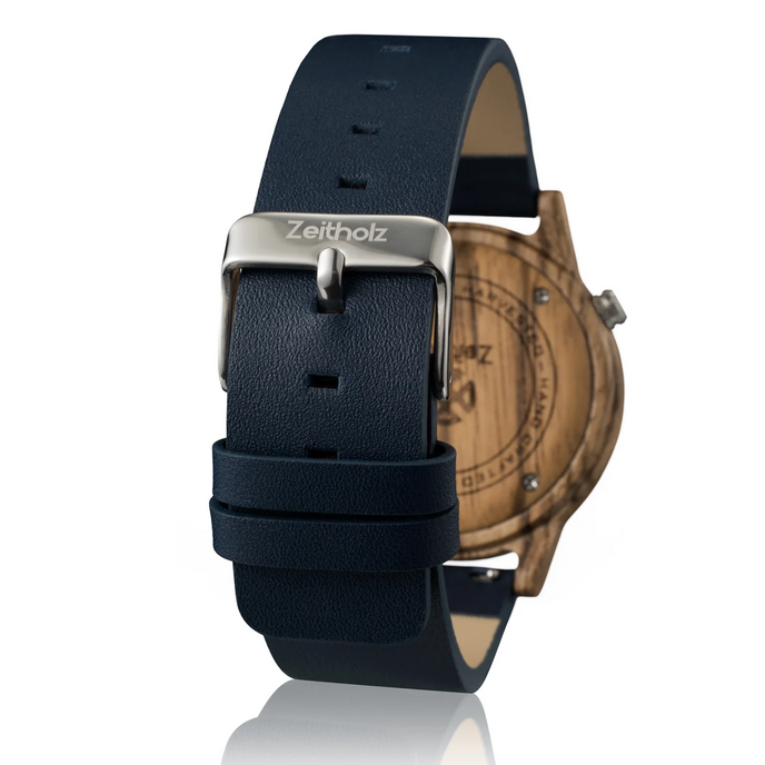 Close up of the strap of the Breitenbrunn wooden watch