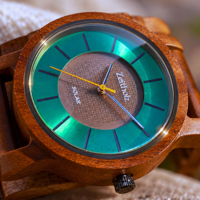 Solaruhr Sonnenberg Akazienholz 40 mm