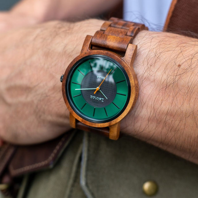 Solaruhr Sonnenberg Akazienholz 40 mm